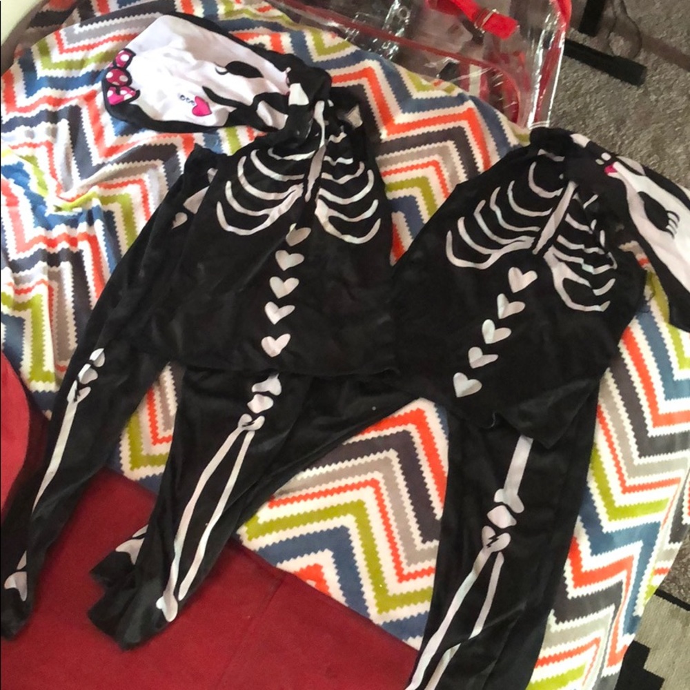 skeleton twins costumes super cute 🎀💀